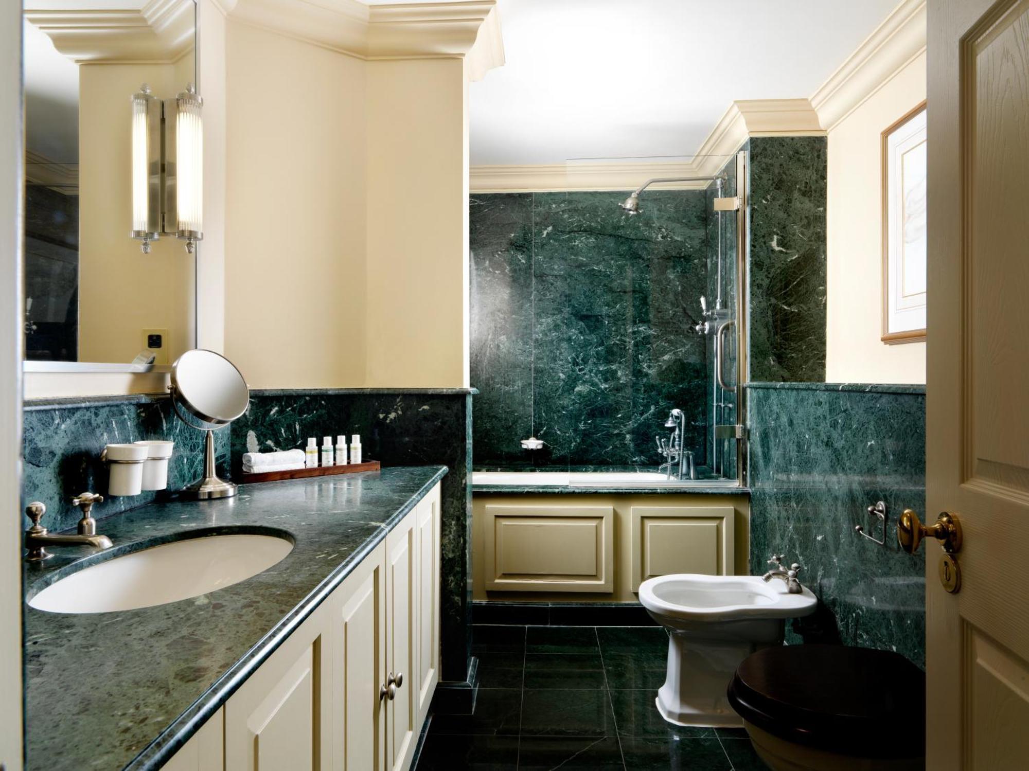 The Vineyard Hotel & Spa Newbury  Buitenkant foto