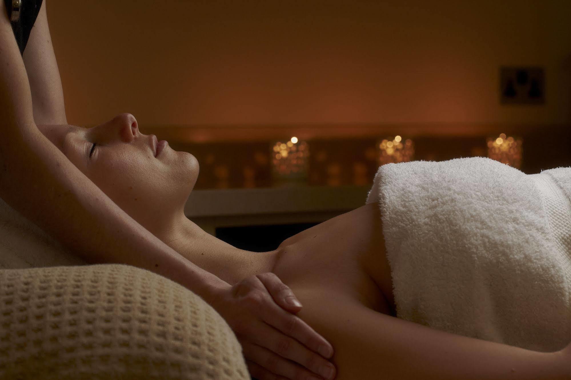 The Vineyard Hotel & Spa Newbury  Buitenkant foto